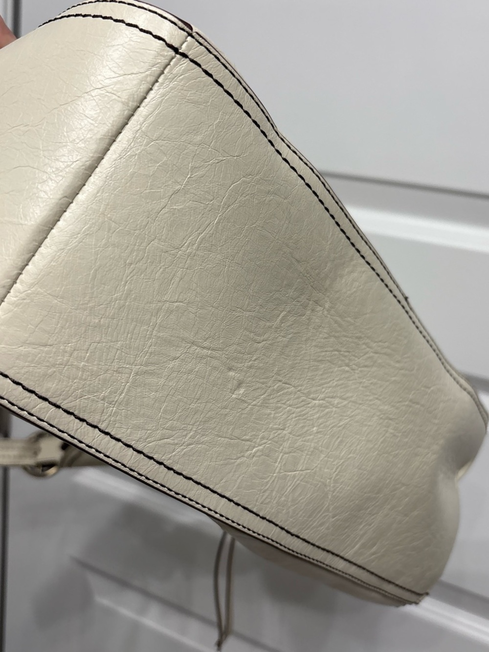 Hobo Cream Leather Hobo Shoulder Bag winter white - Picture 8 of 8